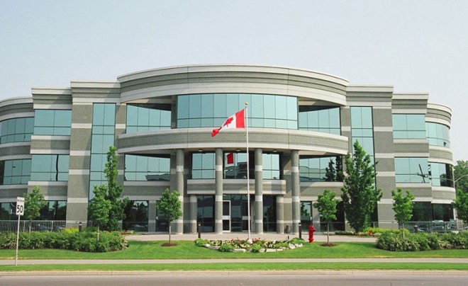 Commercial glass building fabricated and installed by Barrie Glass & Mirror Ltd.